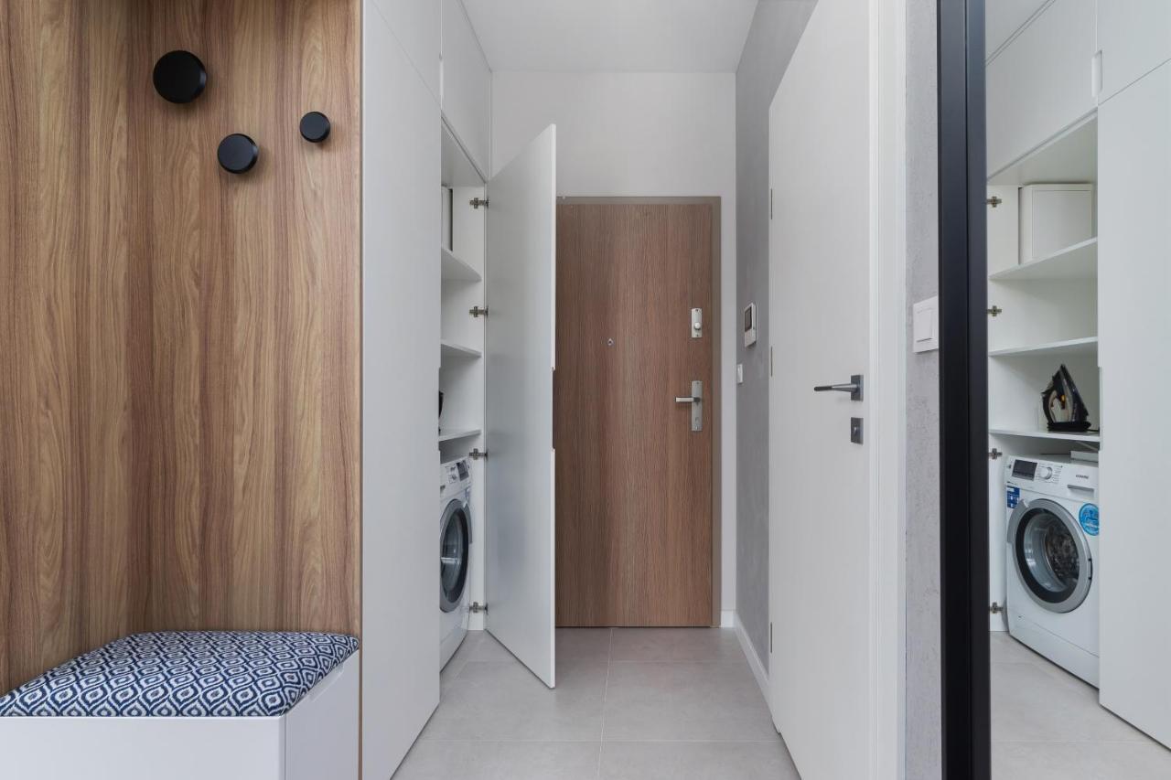Lotniczowka Apartments By Renters Prestige Kraków Eksteriør billede