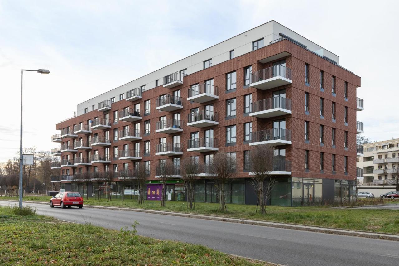 Lotniczowka Apartments By Renters Prestige Kraków Eksteriør billede